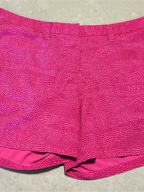 Nike Women’s Golf Shorts Size 6 Pink